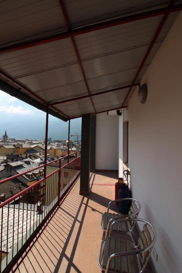 Lovely Panoramic View Apartment - Affitti Brevi Italia Аоста Екстериор снимка